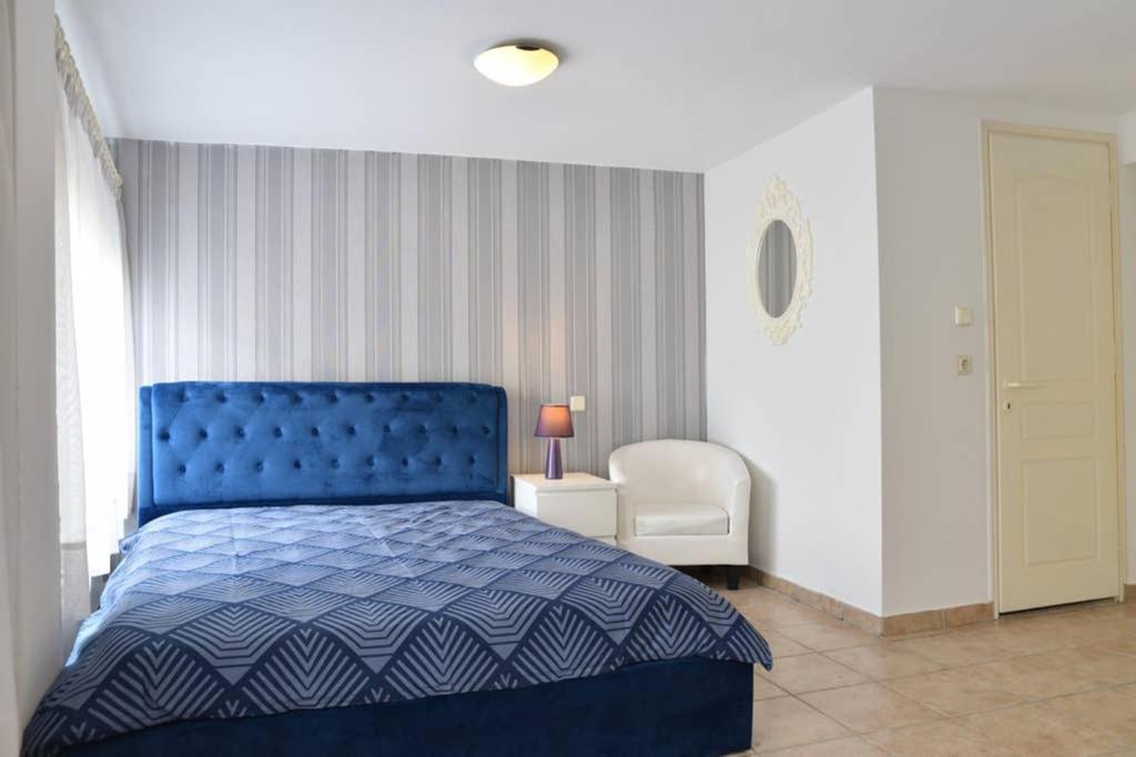A Modern Bright Studio In The Center Of Kastoria Extérieur photo