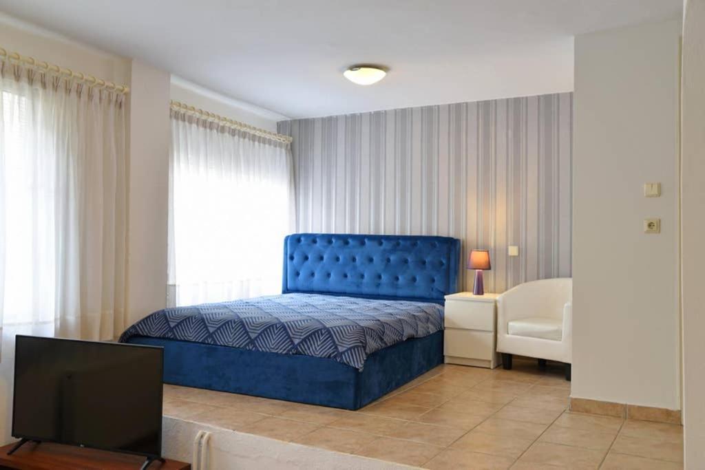 A Modern Bright Studio In The Center Of Kastoria Extérieur photo